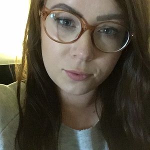 Meet your Posher, Kim